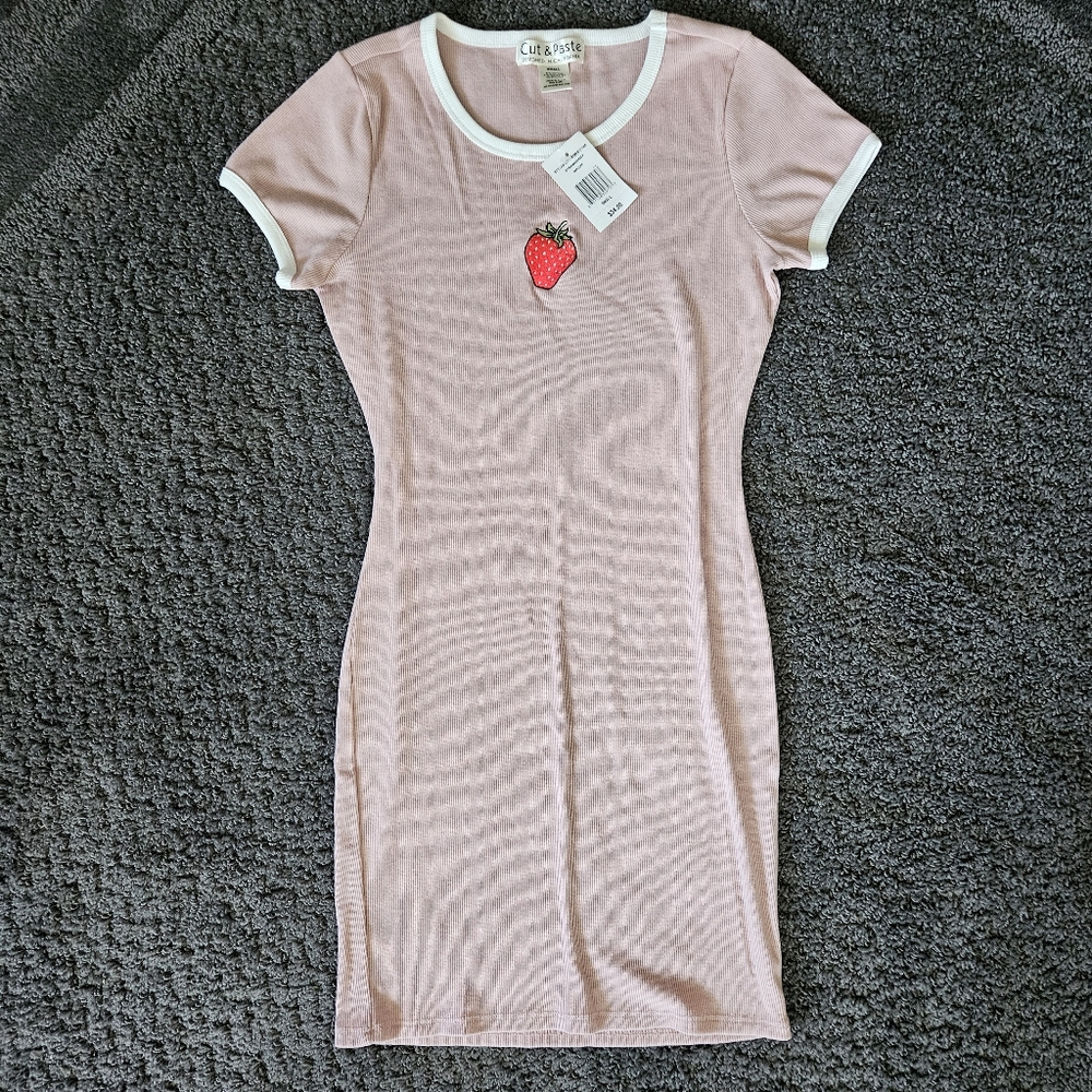 Women's pink bodycon dress. Strawberry short sleeve New